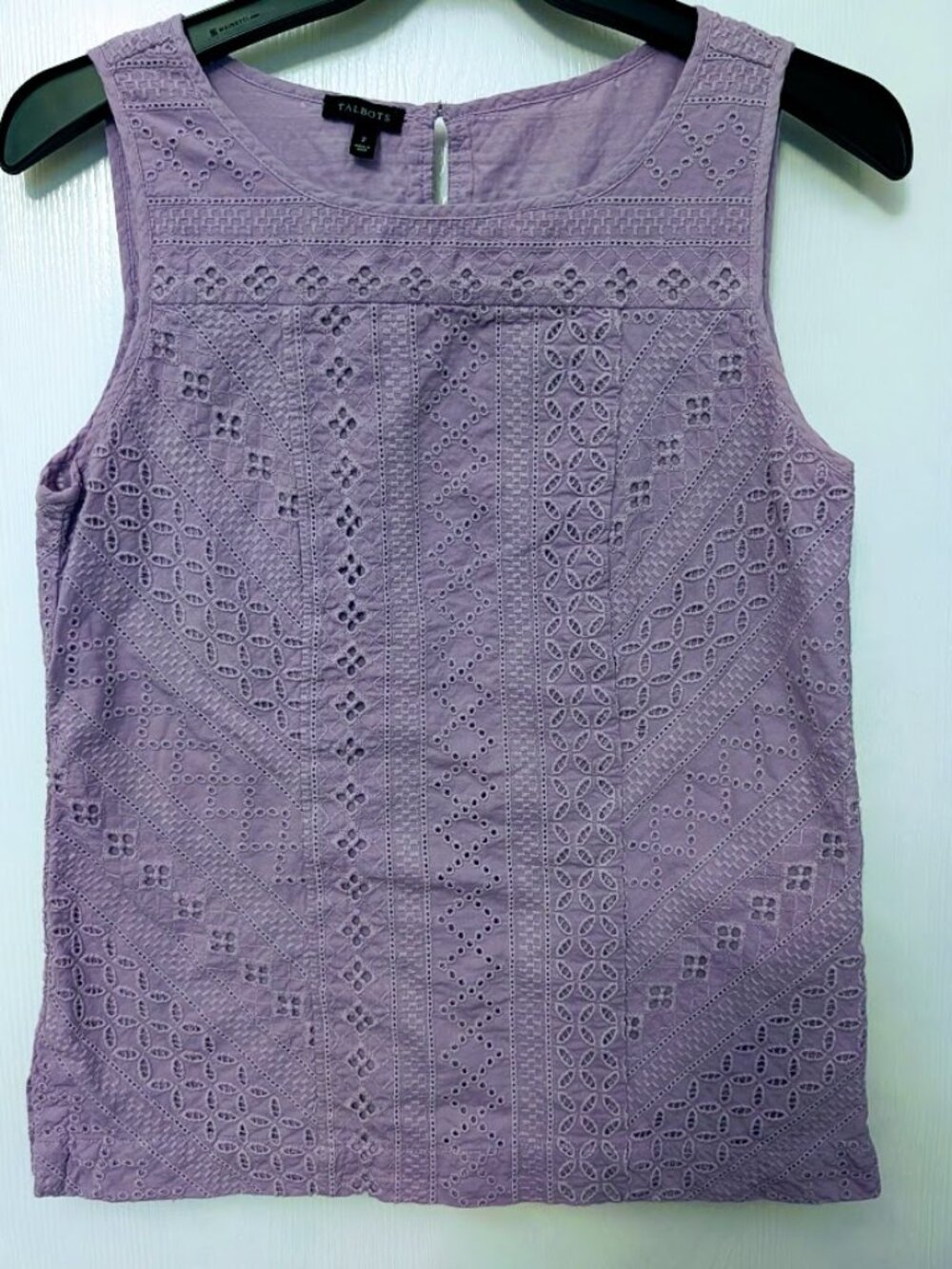Talbots lilac purple sleeveless eyelet tank Size 2